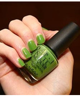 Esmaltes de uñas azules y verdes Opi